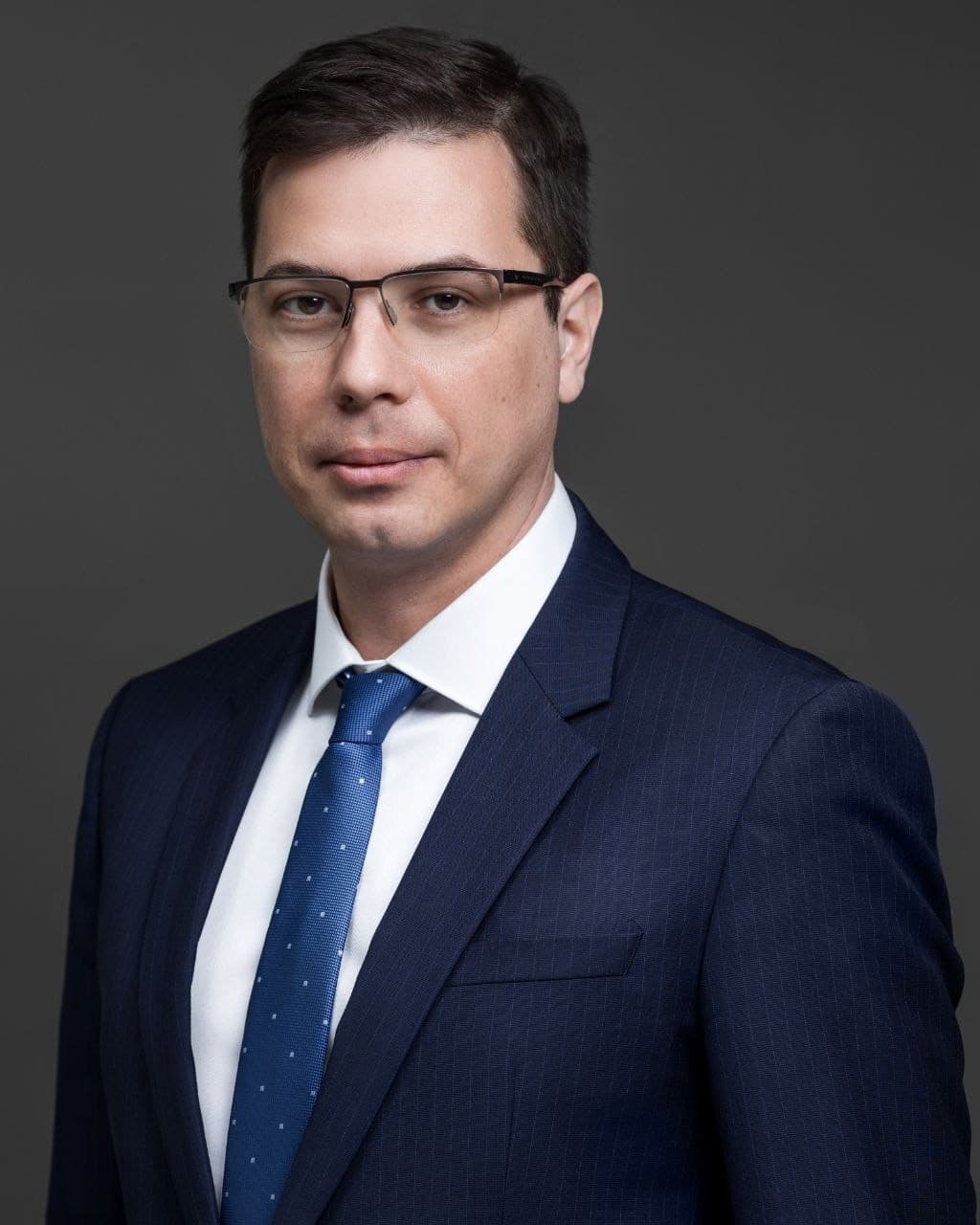 Портрет: Юрий Владимирович Шалабаев