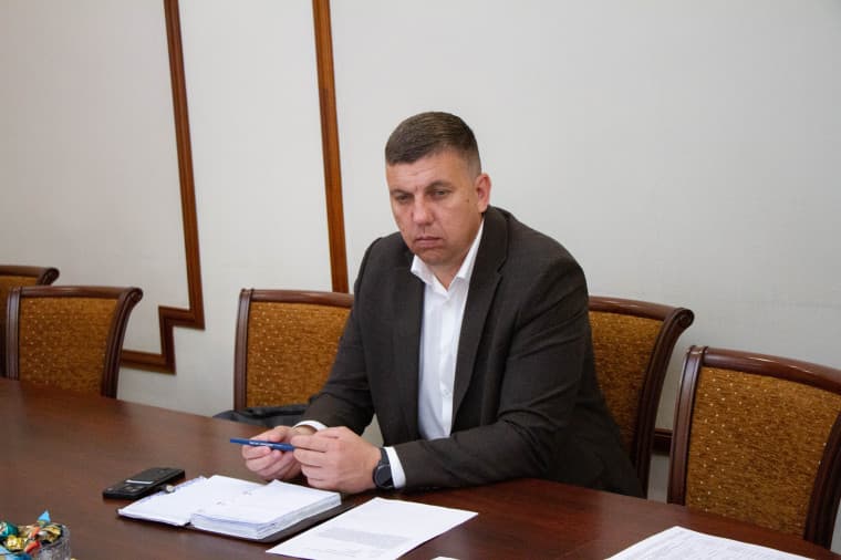 Портрет: Антон Науменко