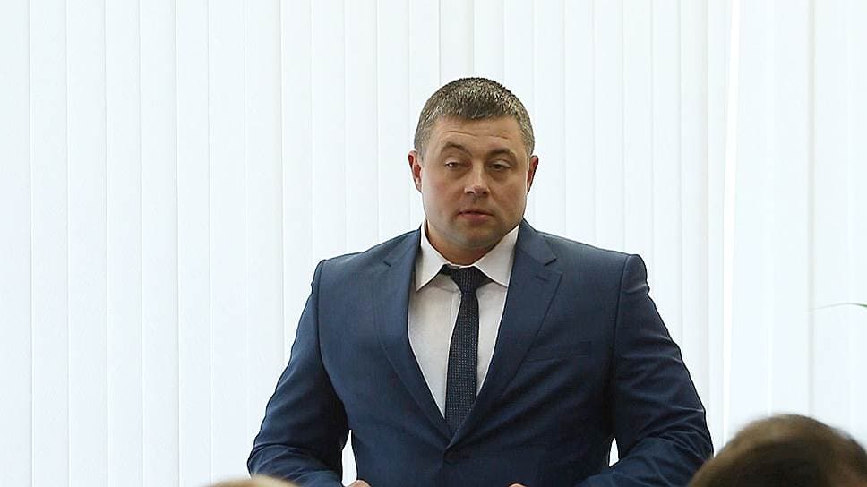 Портрет: Максим Харников