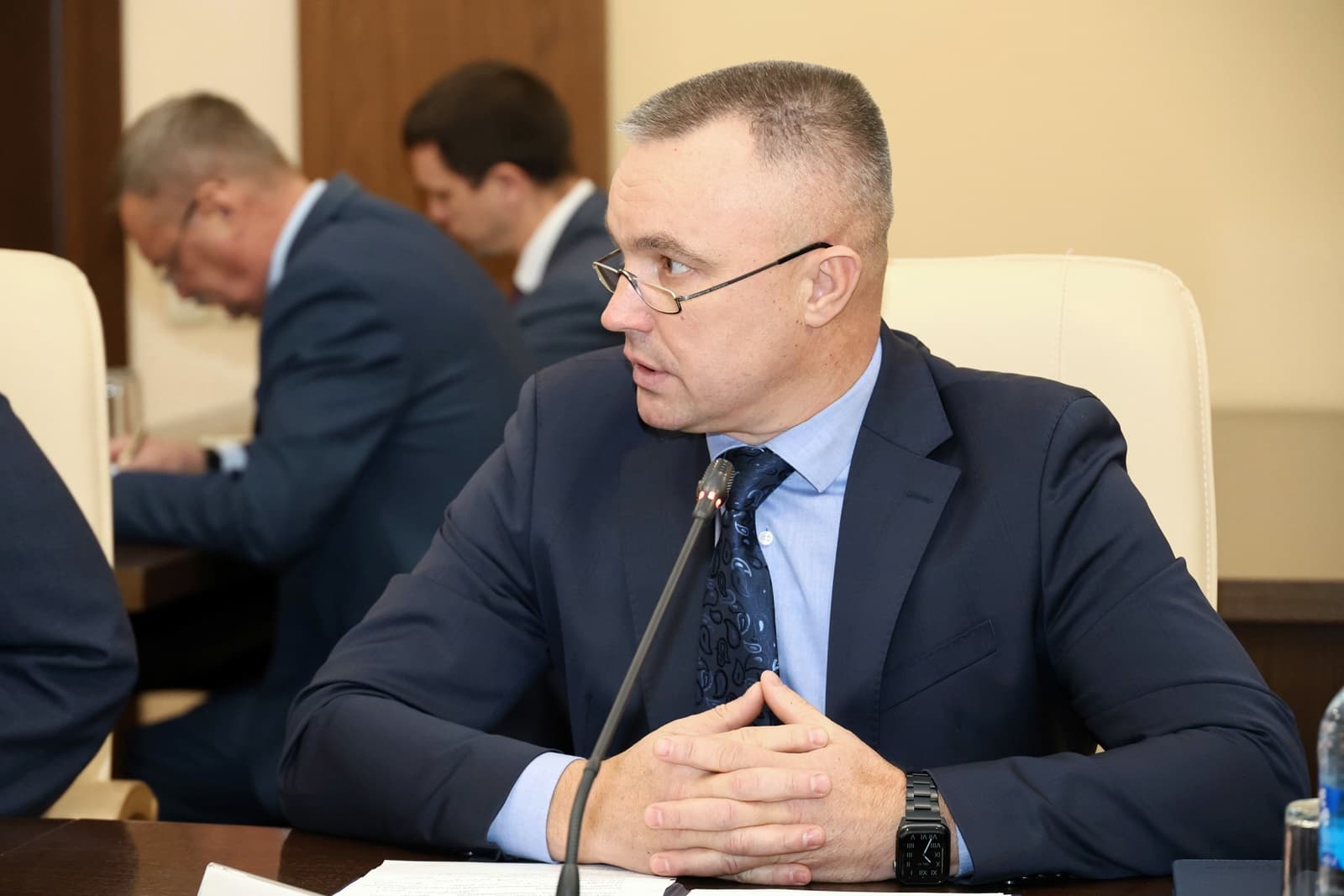 Портрет: Сергей Волков