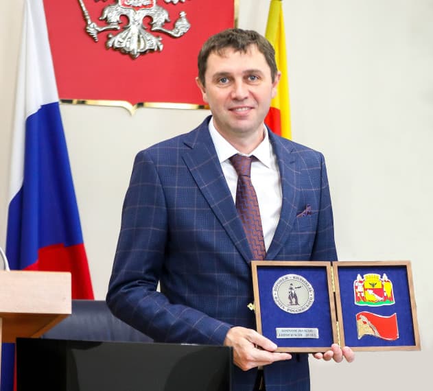 Портрет: Сергей Петрин