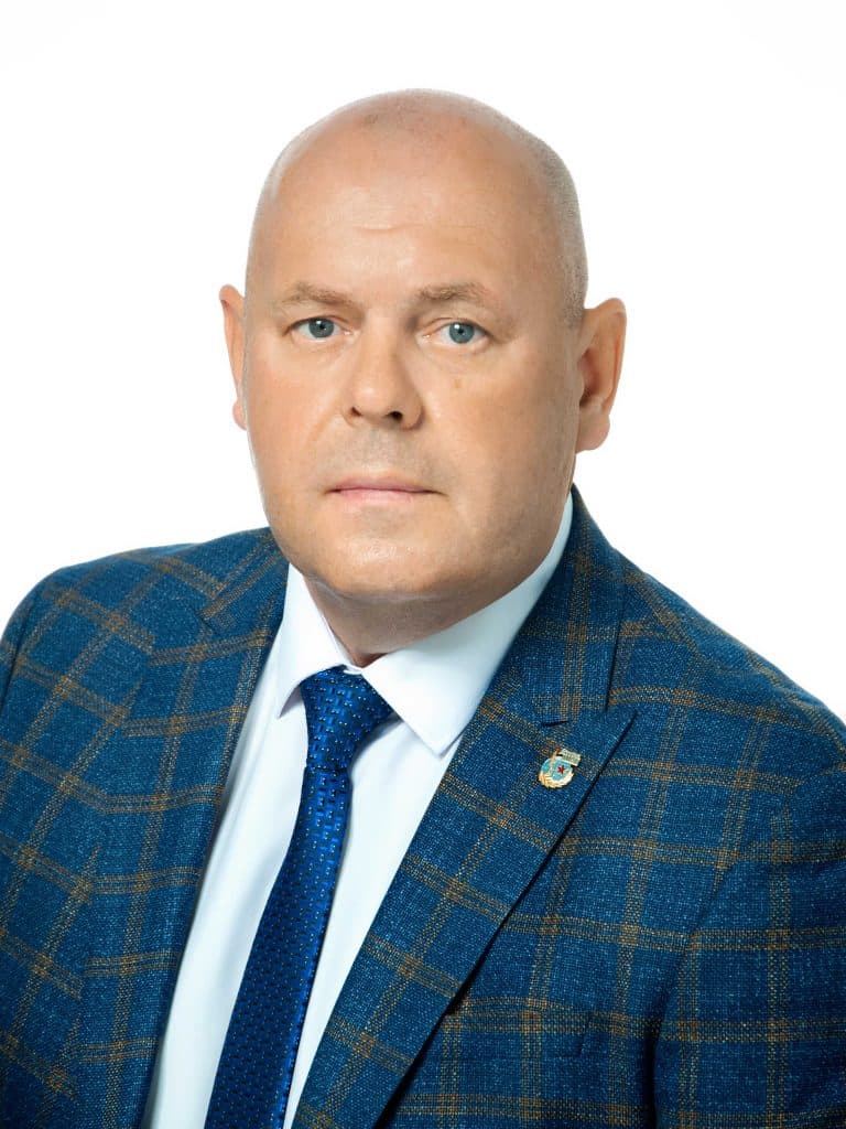 Портрет: Михаил Сергеевич Усталов