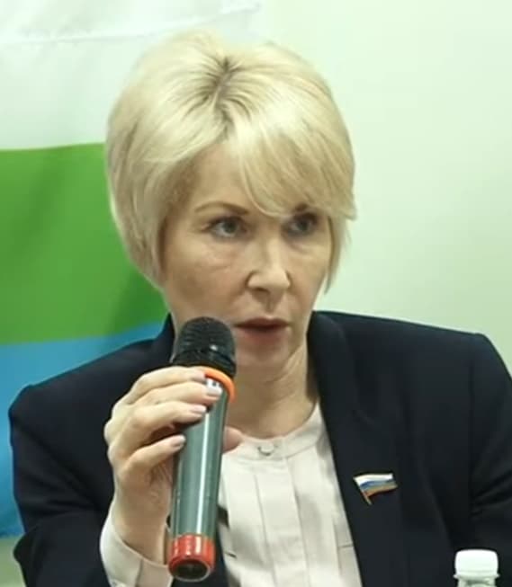 Портрет: Елена Васильевна Ковалёва