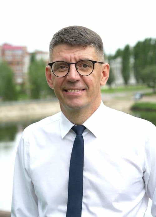 Портрет: Марат Нилевич Гирфанов