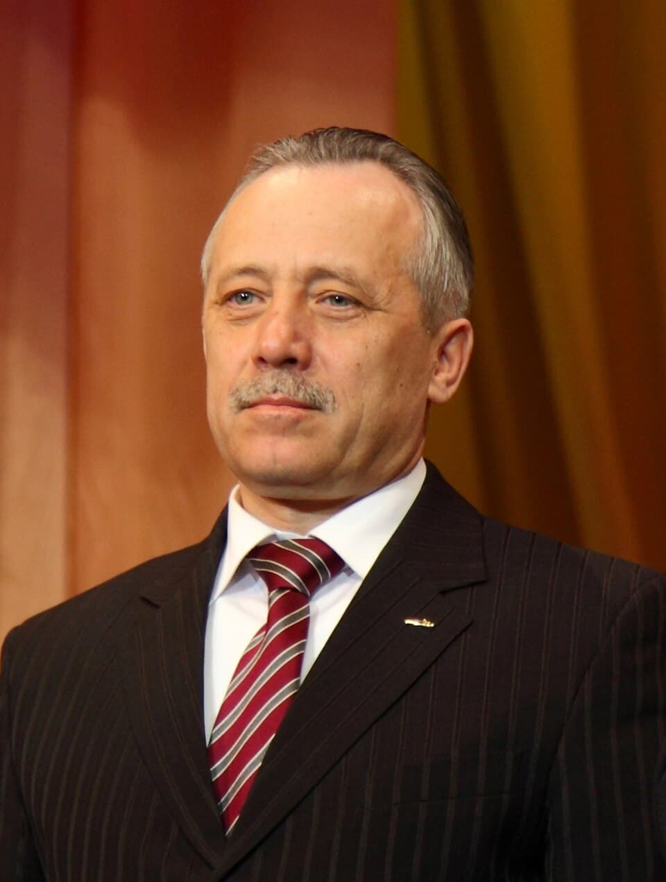 Портрет: Михаил Аркадьевич Гмырин